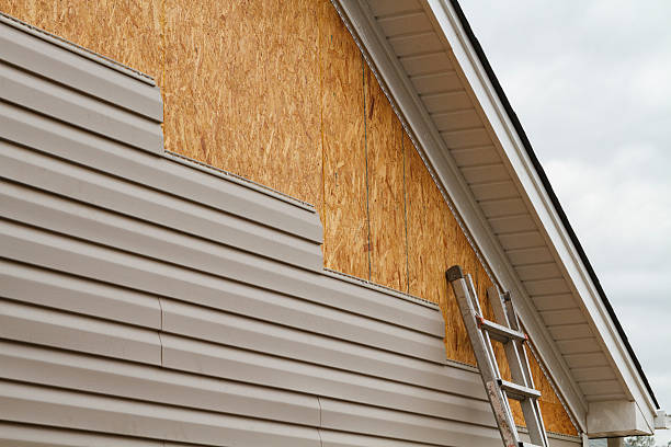 24/7 Emergency Vinyl Siding experts in Rushville, IN